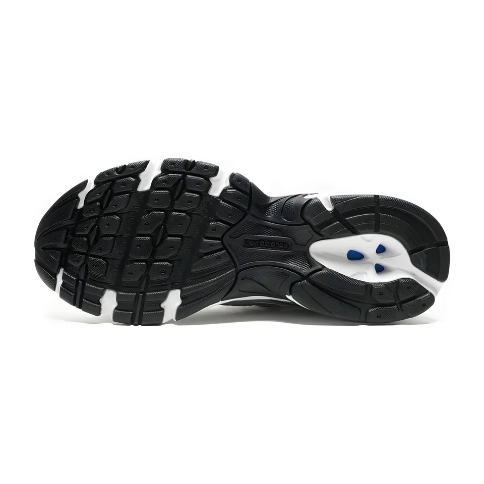 New Balance 740, White - Silver - Black (5)