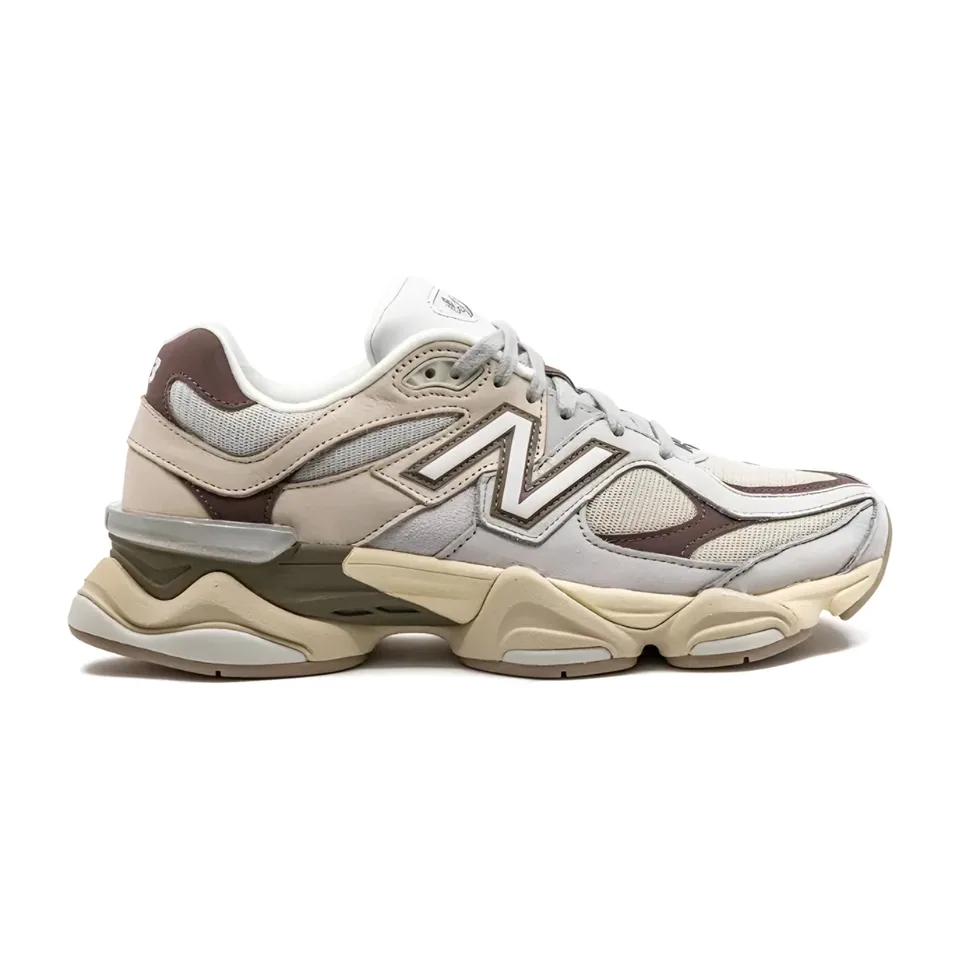 New Balance 9060, Sea Salt - Brown