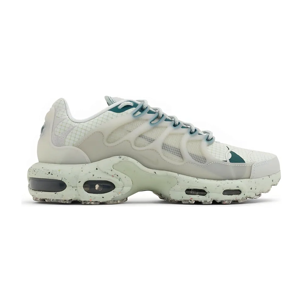 Nike Air Max Plus Utility