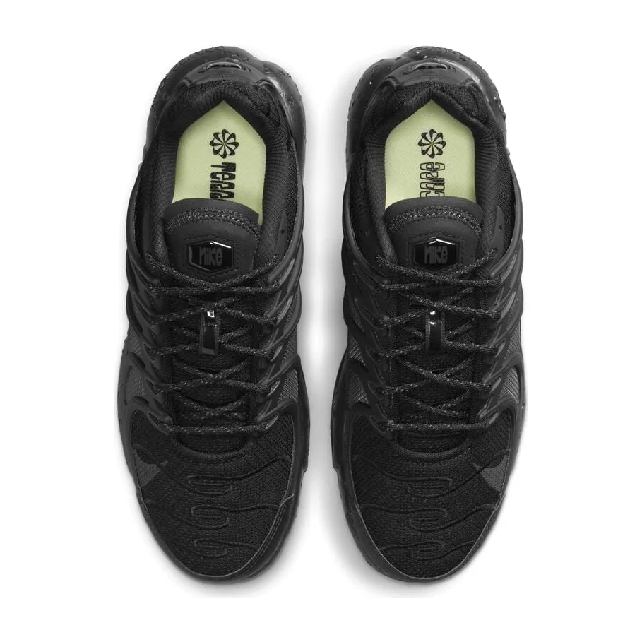 Nike Air Max Plus Utility, Triple Black (4)
